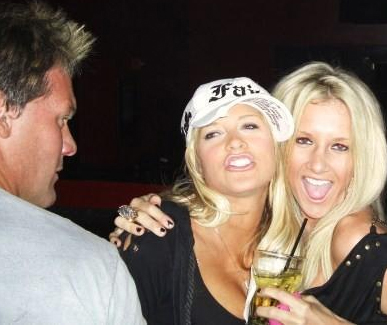 WWE Divas Clubbing