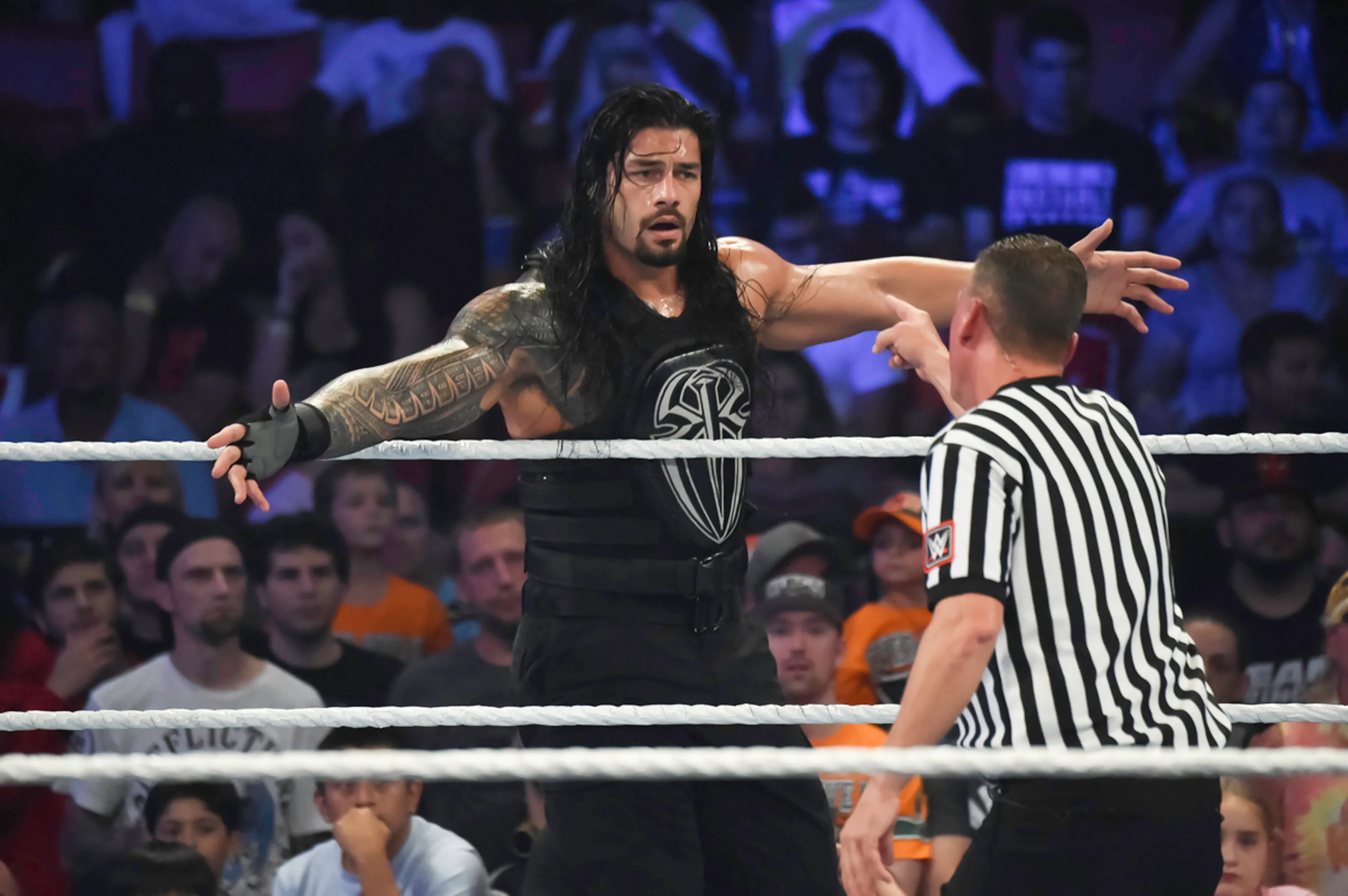 Reigns Teases ‘The Main Event Of WrestleMania’; John Cena Tries To Fit Into 2017 Campagna T-Rex 16SP Reigns Teases ‘The Main Event Of WrestleMania’; John Cena Tries To Fit Into 2017 Campagna T-Rex 16SP