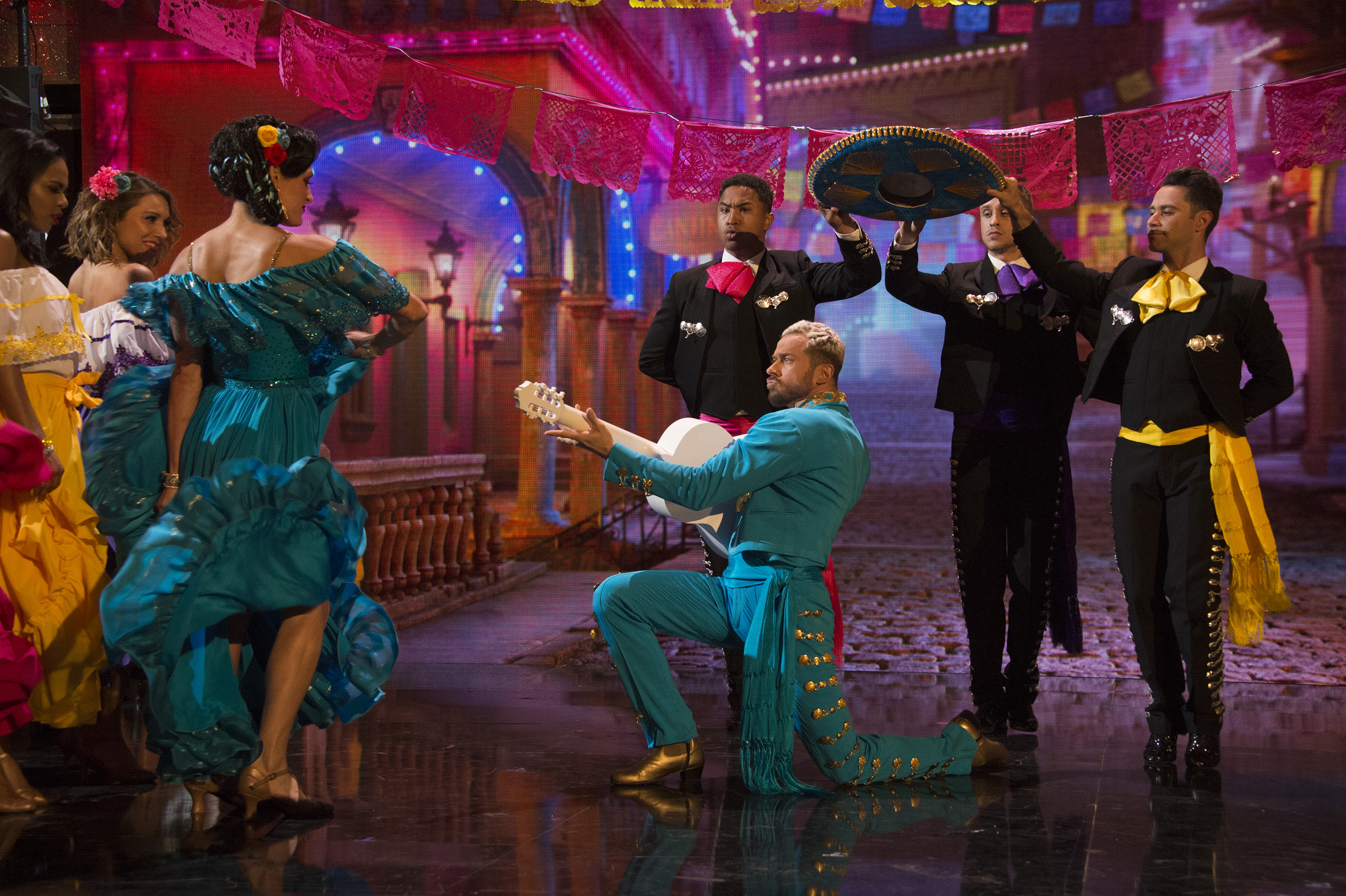 DANCING WITH THE STARS - DANCING WITH THE STARS -