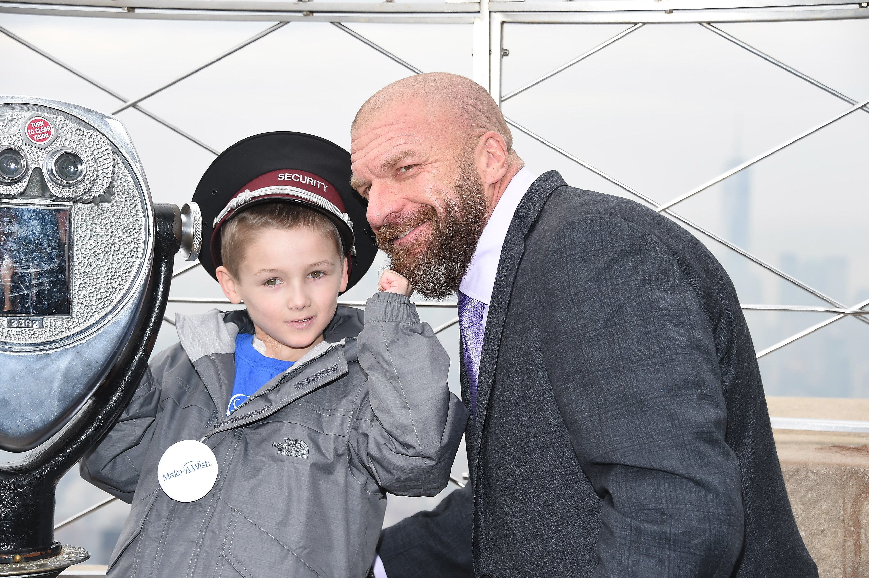 Triple H, Stephanie McMahon & Dana Warrior Turn The Empire State Build Red For RAW 25 (Photo Gallery) Triple H, Stephanie McMahon & Dana Warrior Turn The Empire State Build Red For RAW 25 (Photo Gallery)