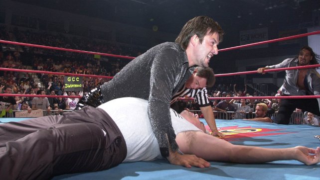 Witness ‘King’ David Arquette Return To The Ring Against RJ City (Video) Witness ‘King’ David Arquette Return To The Ring Against RJ City (Video)