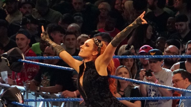 Becky Lynch’s SmackDown Women’s Championship Photoshoot, Miz Mocks Daniel Bryan On Twitter Becky Lynch’s SmackDown Women’s Championship Photoshoot, Miz Mocks Daniel Bryan On Twitter