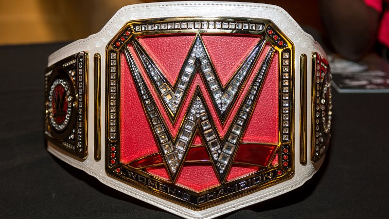 WWE RAW