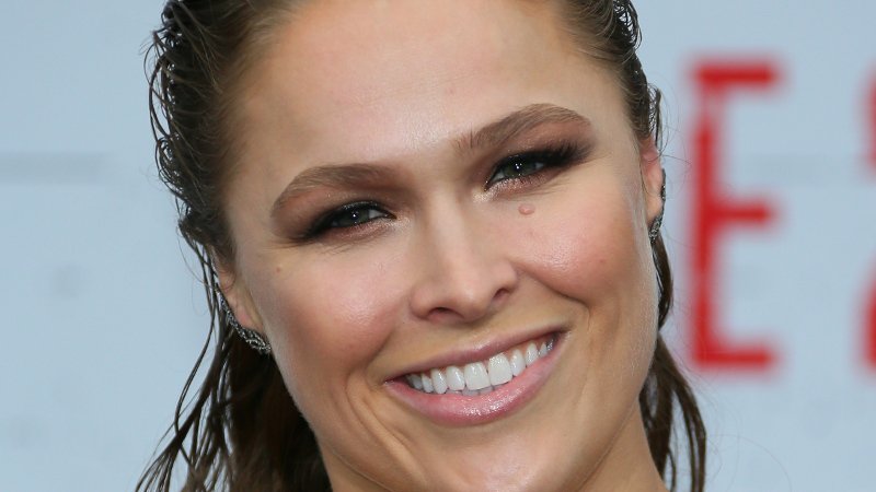 Charlotte Reacts To Ronda Rousey’s Title Win, Charlotte And Ric Flair Look Back At Starrcade 2017 (Video) Charlotte Reacts To Ronda Rousey’s Title Win, Charlotte And Ric Flair Look Back At Starrcade 2017 (Video)