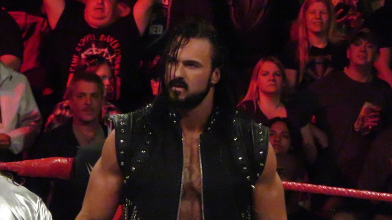WWE RAW Review – Get These (Broken) Hands (11/19/18) WWE RAW Review – Get These (Broken) Hands (11/19/18)