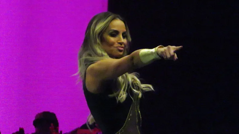 Trish Stratus