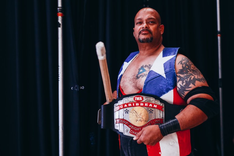 Savio Vega faz aparição surpresa no WWE Backlash 2023