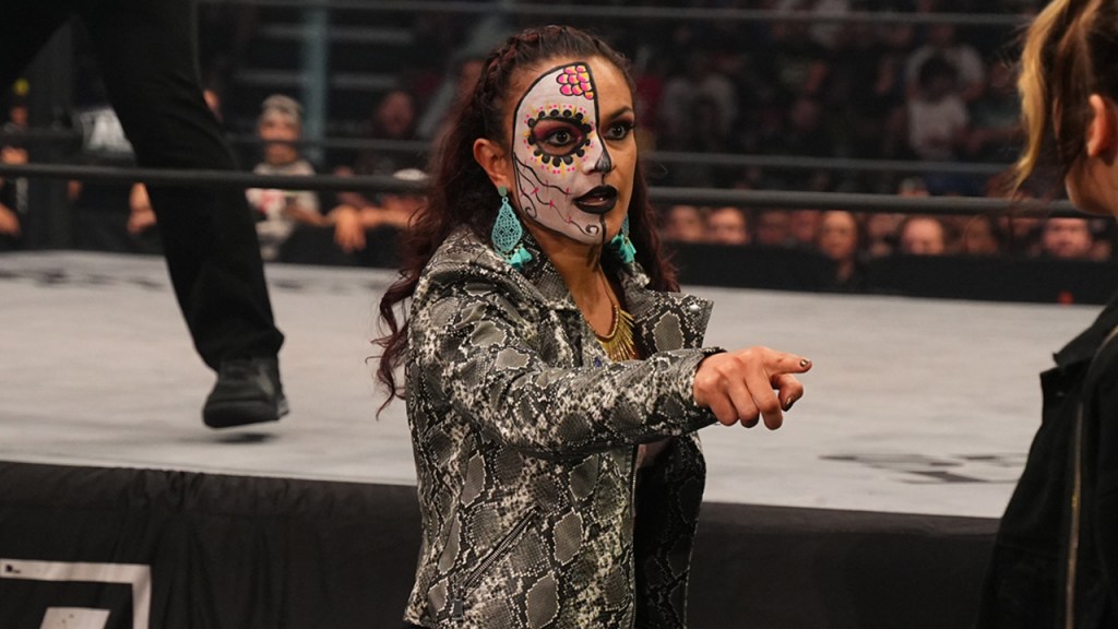 thunder rosa