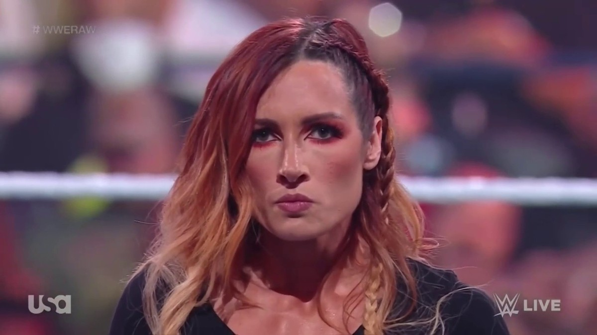 Becky Lynch Addresses Why She Doesn't Use Twitter, Avoiding The