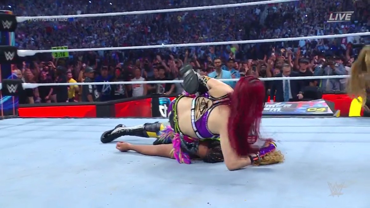 IYO SKY Cashes In, Wins WWE Women's Title At SummerSlam