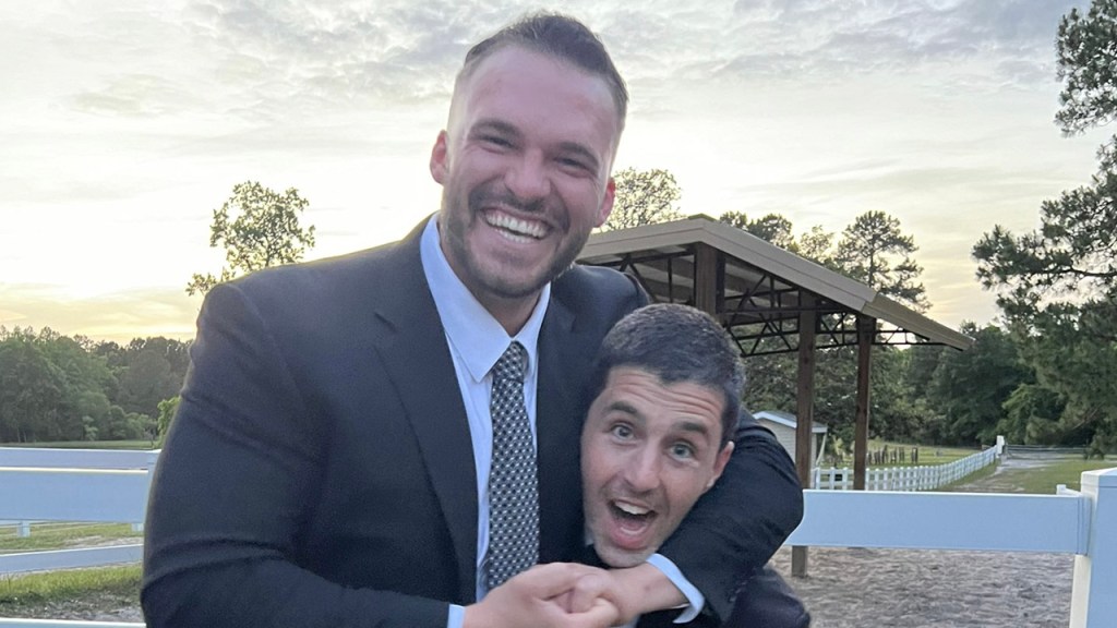Zack Clayton Found A Wrestling Fan, ‘Drake & Josh’ Star Josh Peck At A Wedding