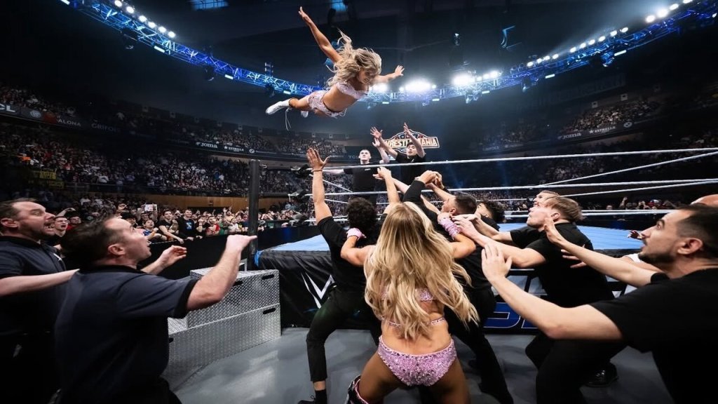 Tiffany Stratton Charlotte Flair WWE SmackDown