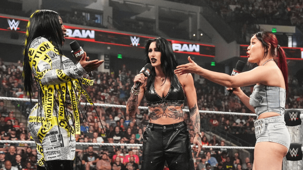 wwe summerslam naomi rhea ripley iyo sky