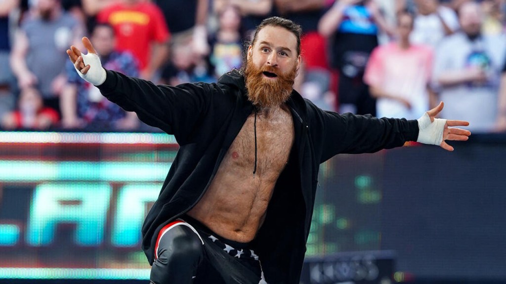 Sami Zayn Hilariously Reacts To Johnny Knoxville Getting Married