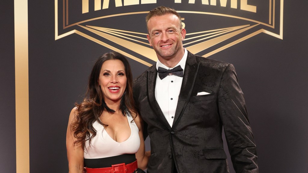mickie james nick aldis