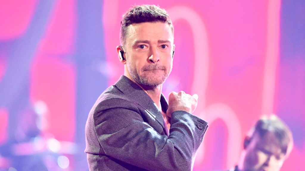 WWE RAW Star Looks Like An ‘Evil Justin Timberlake’
