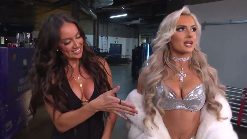 Blake Monroe SmackDown debut with Chelsea Green