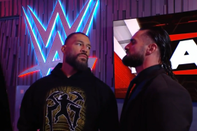 Roman Reigns Seth Rollins WWE Raw