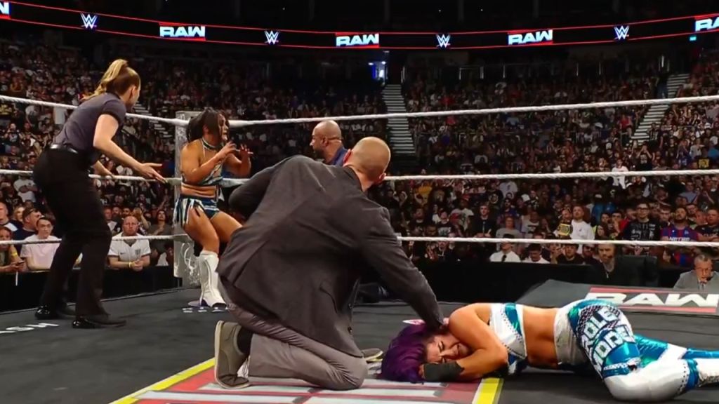 3 Possible Reasons Why Lyra Valkyria Betrayed Bayley on WWE RAW
