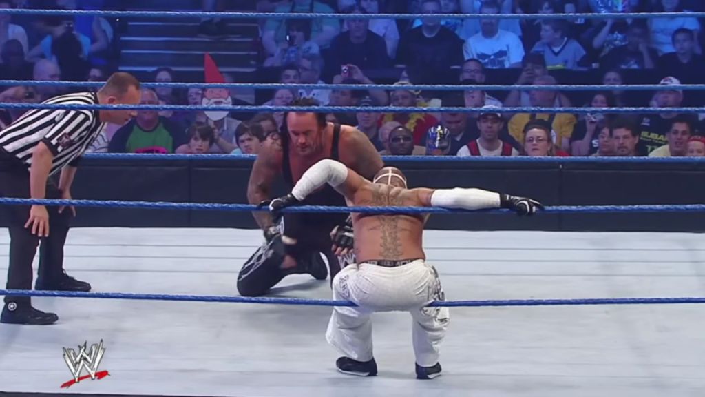Rey Mysterio vs The Undertaker WWE