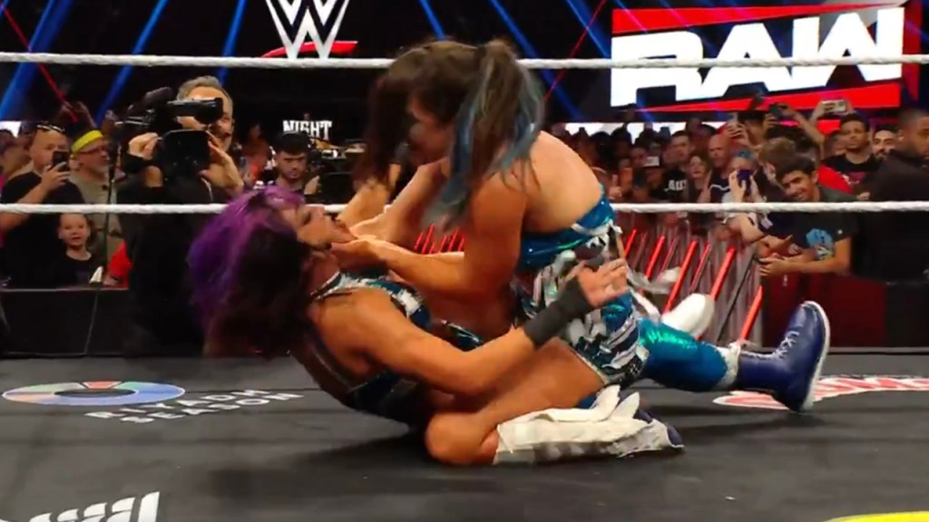 lyra valkyria bayley wwe raw