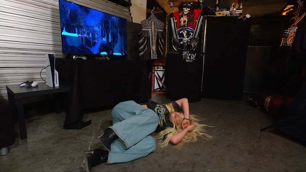 Liv Morgan head collision with Roxanne Perez on WWE RAW
