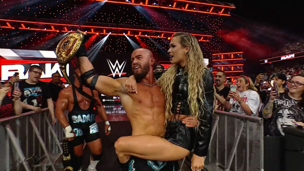 Maxxine Dupri kisses Austin Theory on WWE RAW