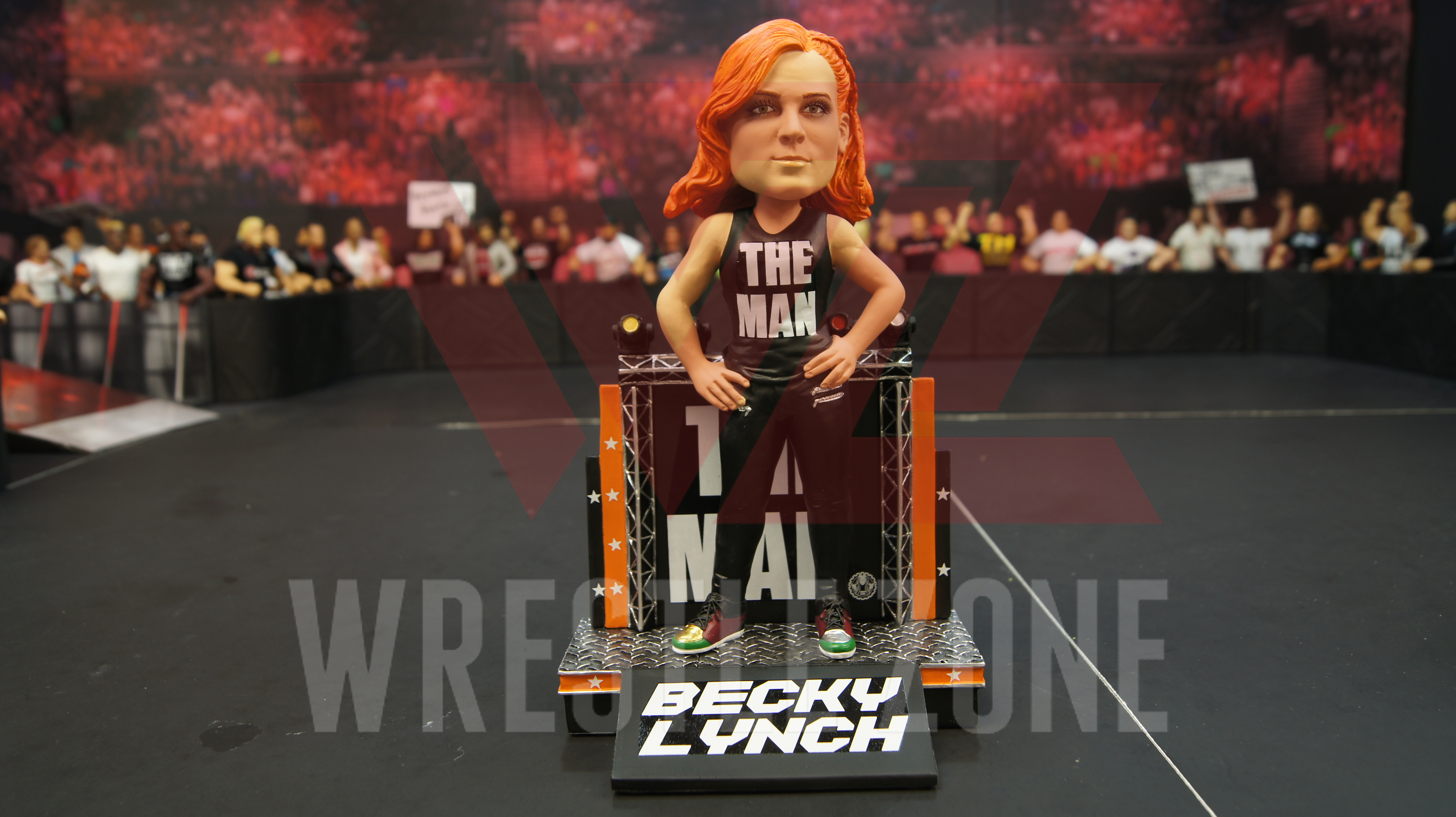 Wwe_foco_bobbleheads_becky_a