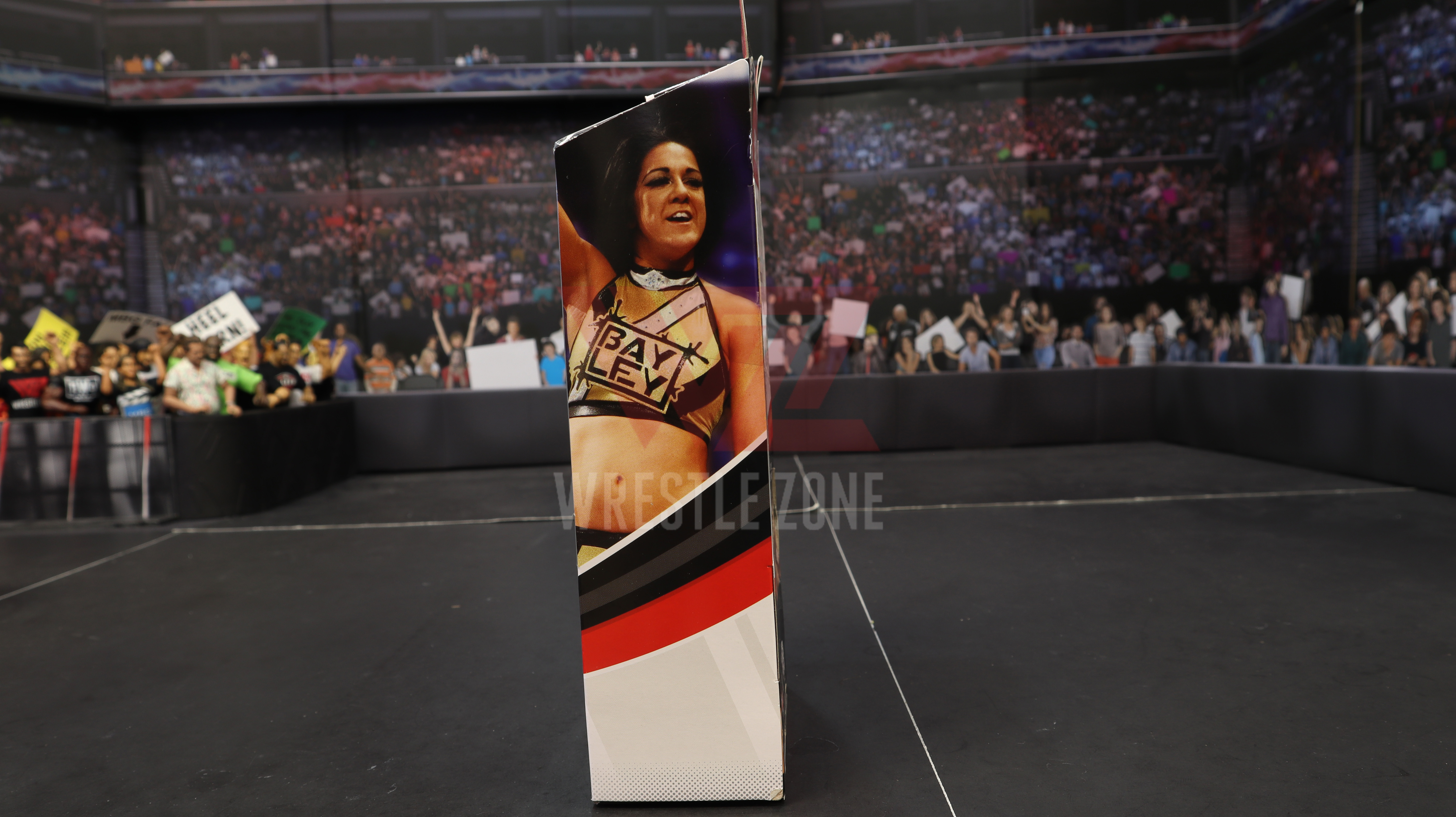 Wz_wwe_elite80_bayley_20201028_1051
