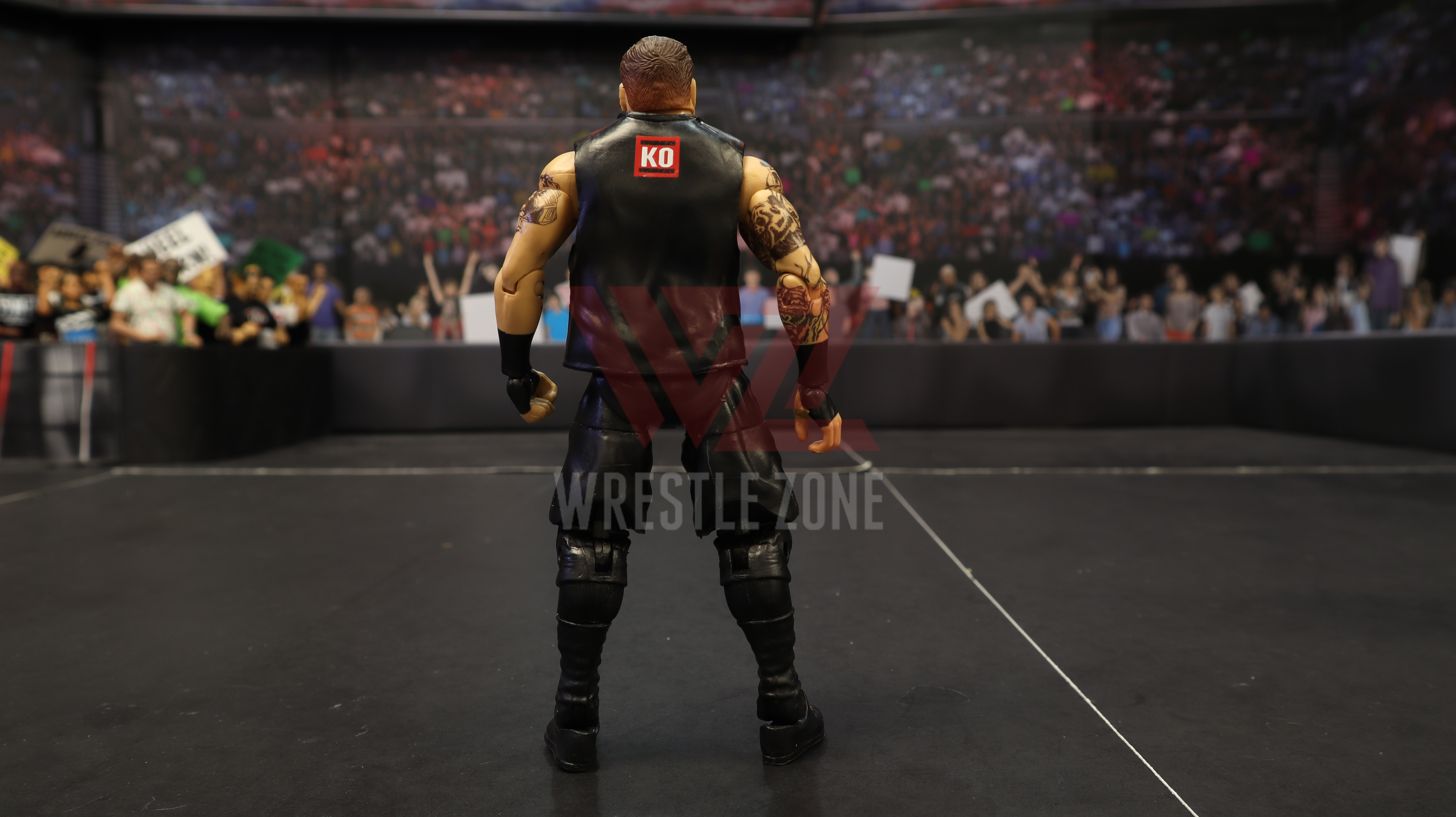Wz_wwe_elite80_kevin_owens_20201028_0999