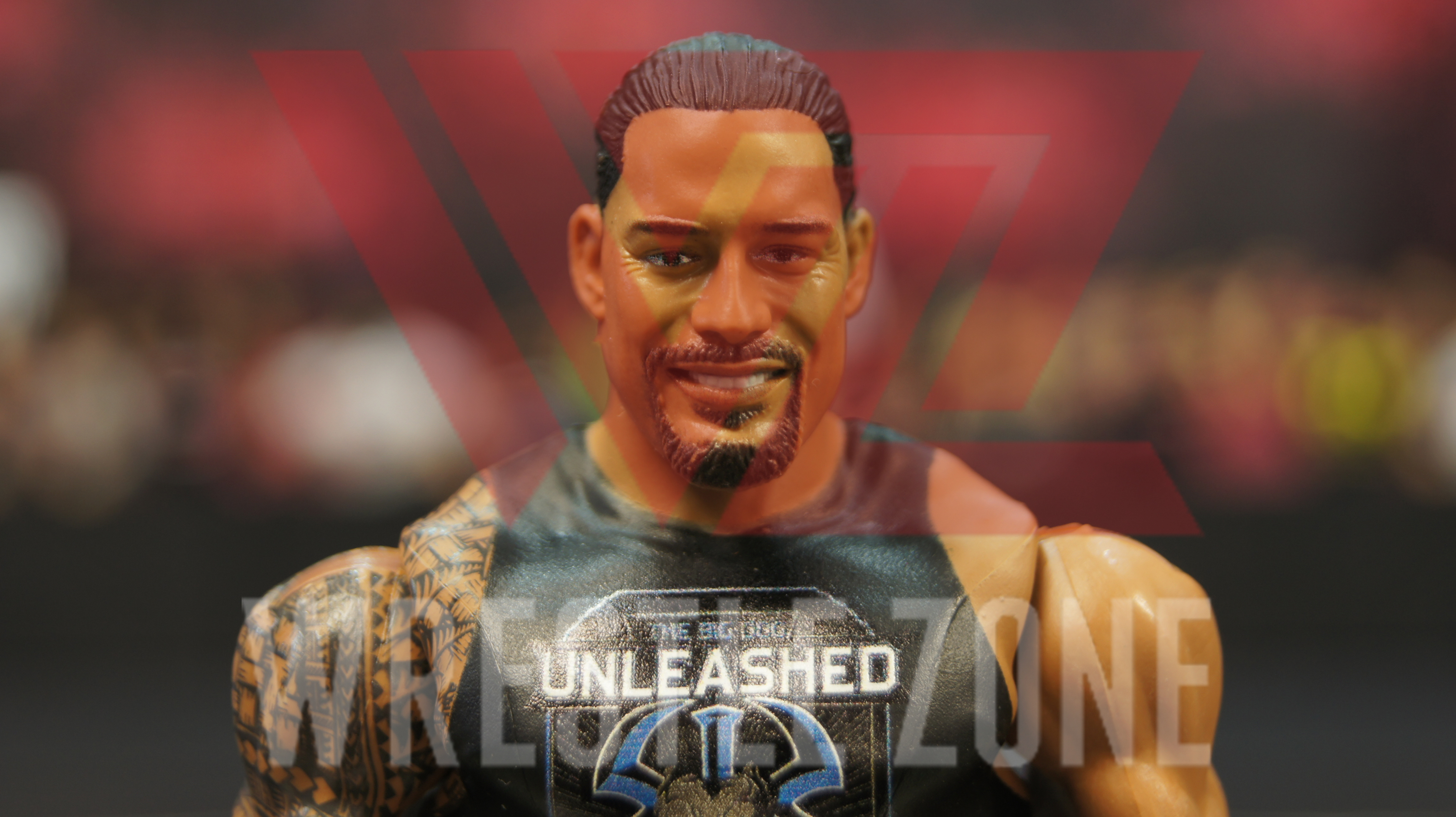 Wwe_series105_roman_e