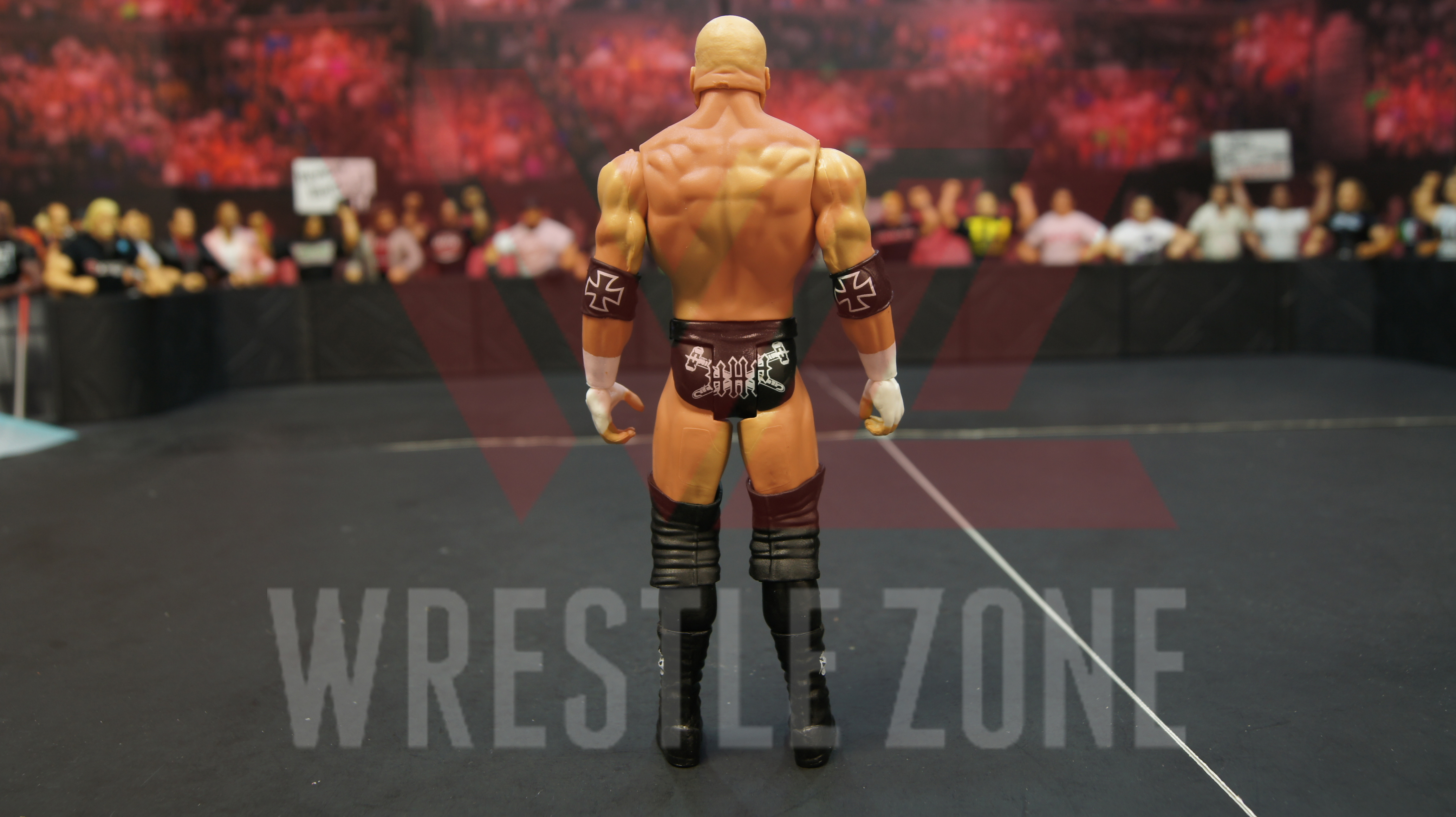 Wz_wwe_106_tripleh_d