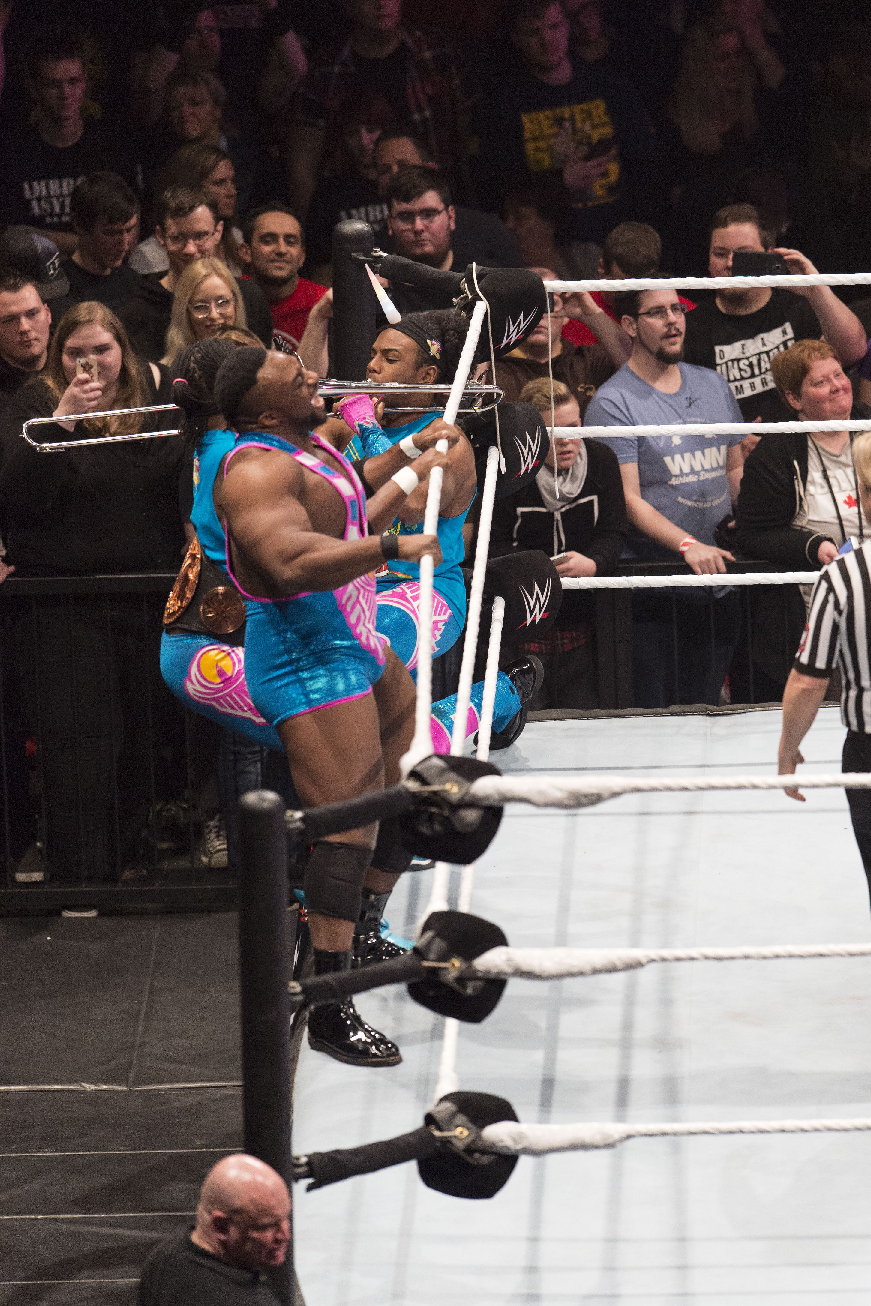 The New Day v The Big Show & Usos