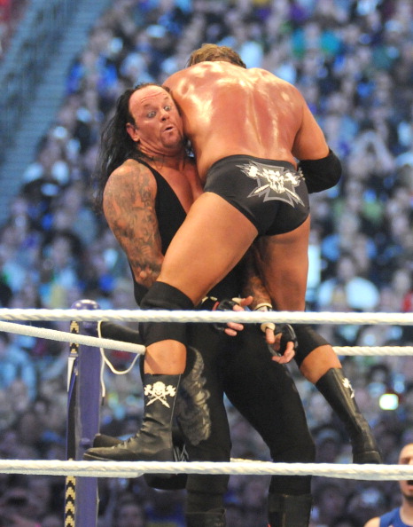 Undertaker vs Triple H
