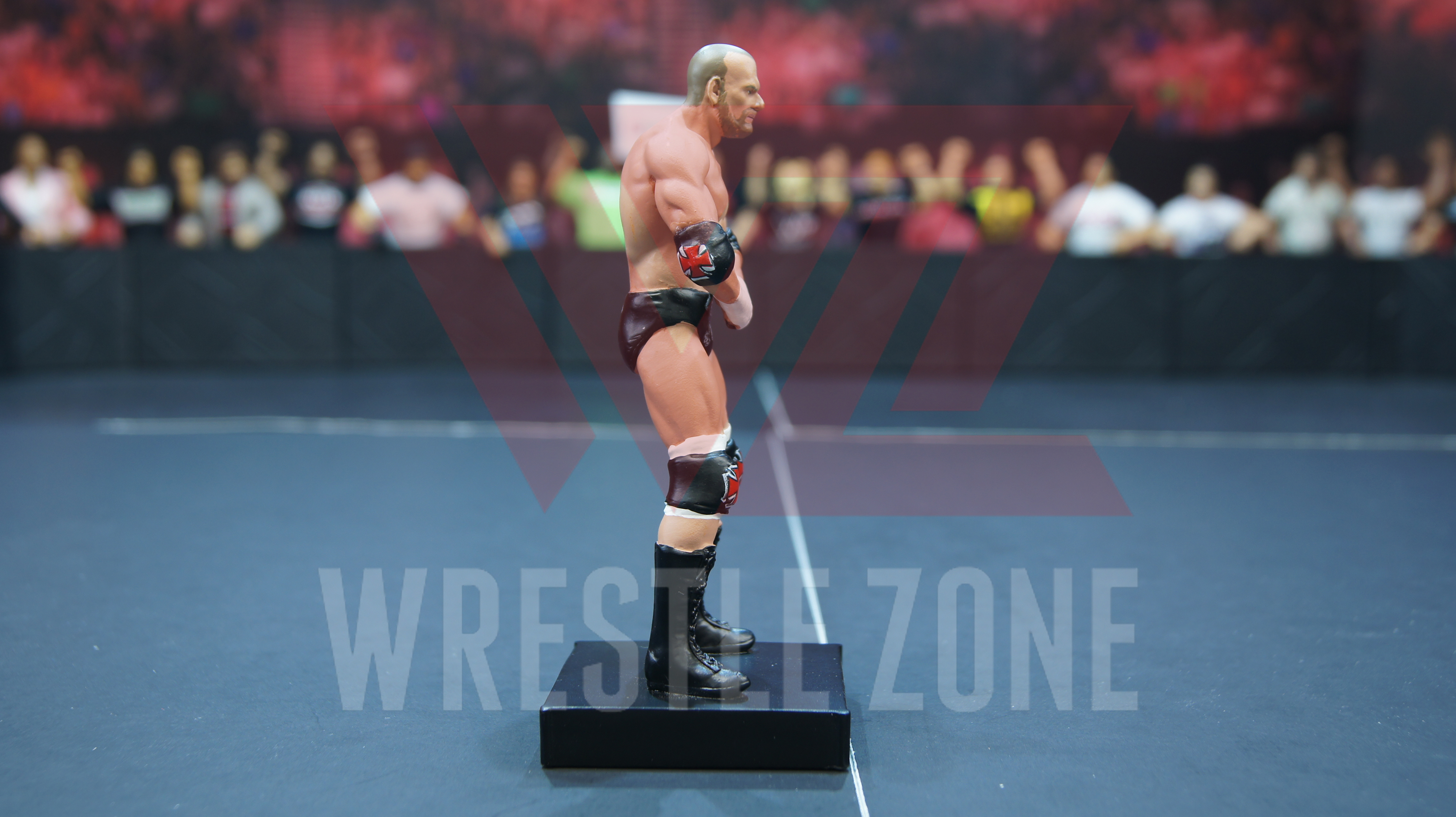 Wwe_hero_collector_hhh_h