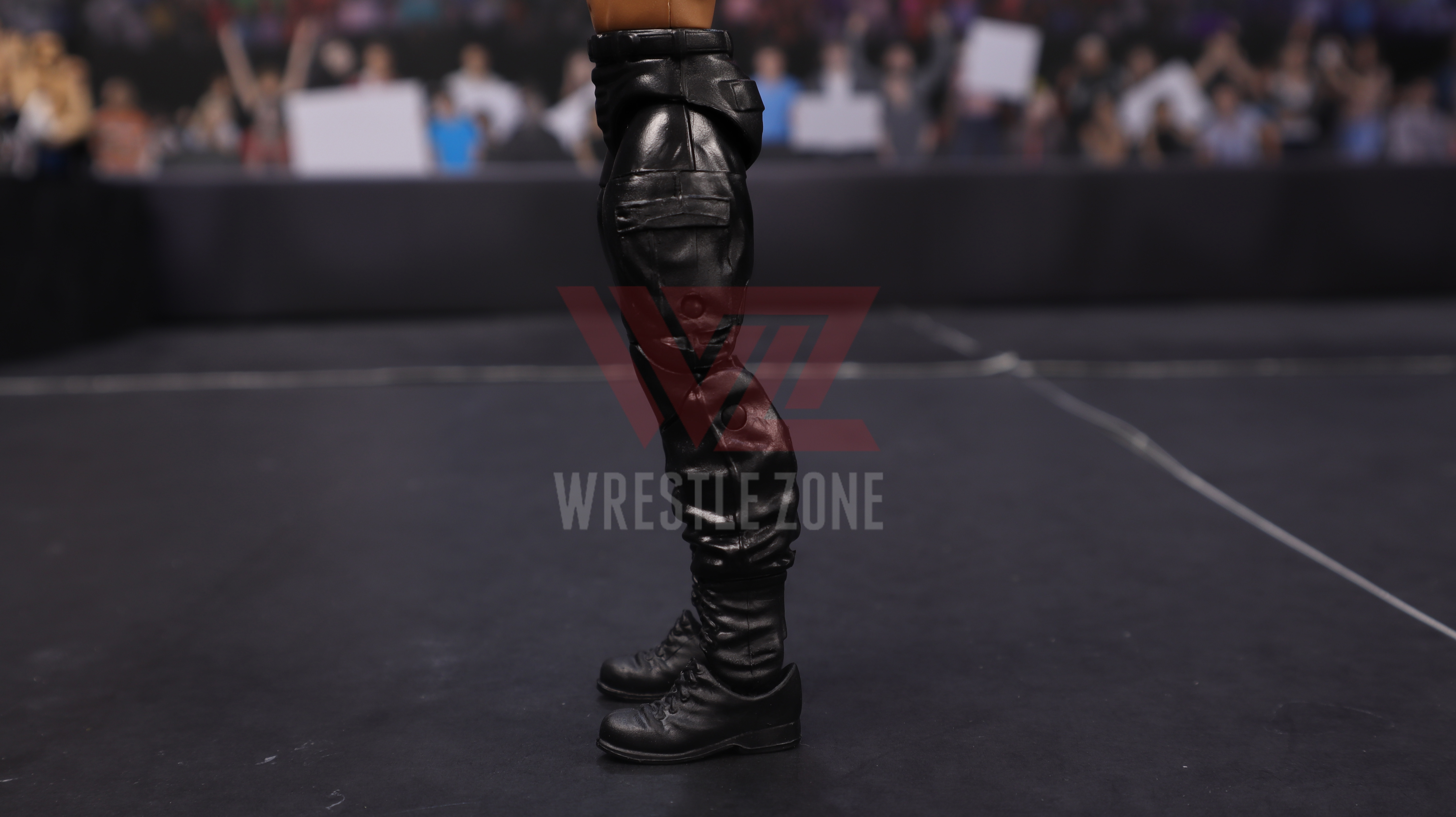 Wz_wwe_elite84_roman_20210203_2630