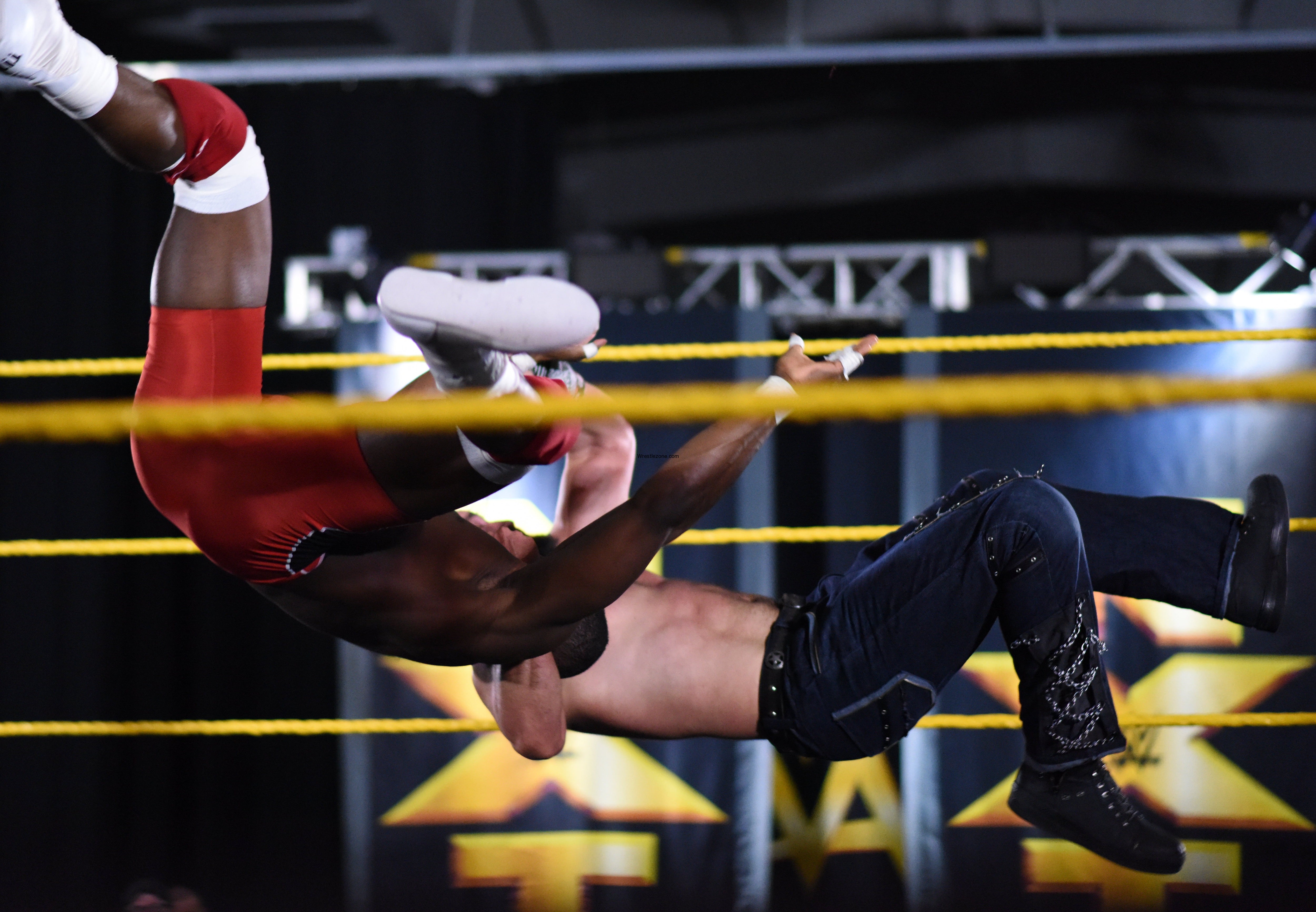 Elias Samson vs Patrick Clark