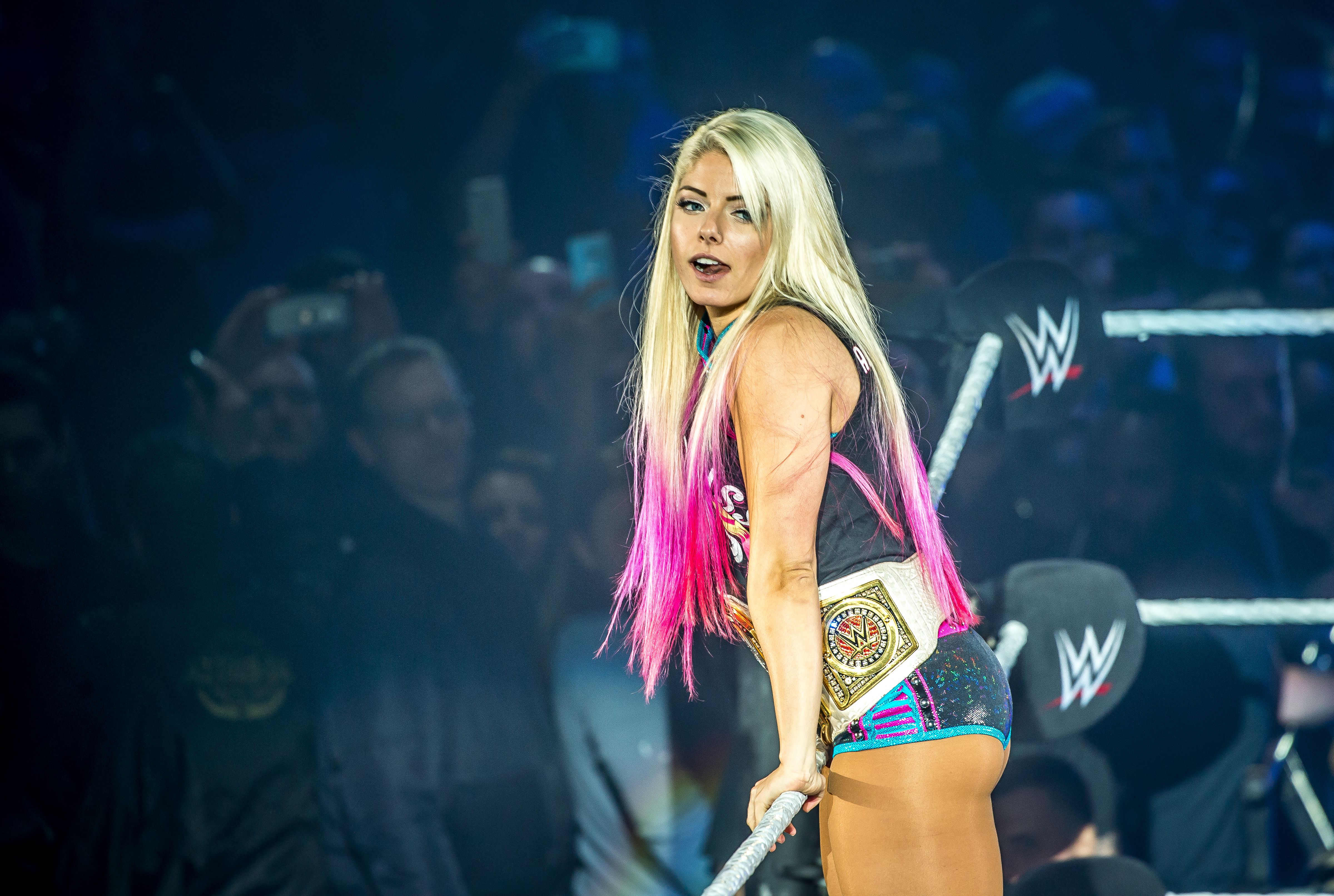 WWE Smackdown London #30