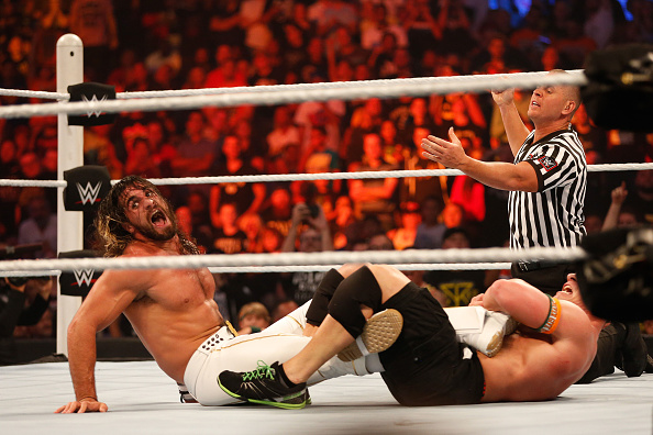 Seth Rollins vs John Cena